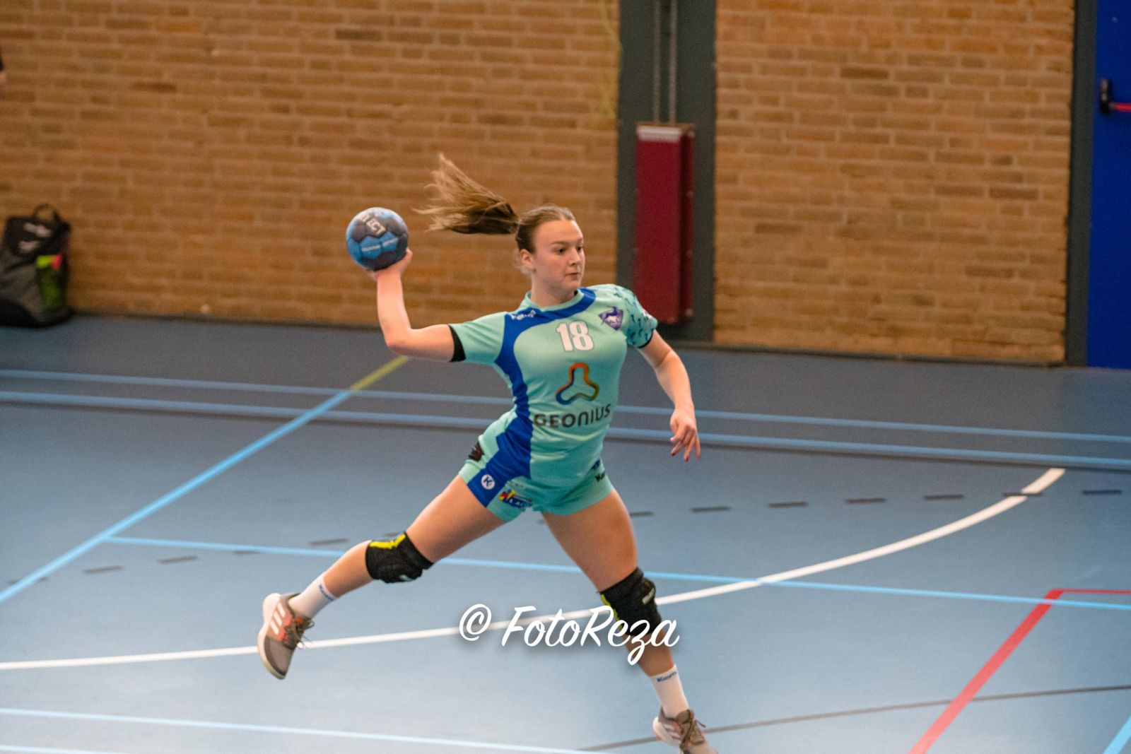 V&L: DIEDE EN VEERLE DROMEN VAN EUROPEES TOPHANDBAL IN GLANERBROOK
