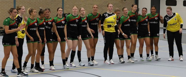 MAKKIE HANDBAL VENLO IN SKOPJE; VELO MOET NOG AAN DE BAK