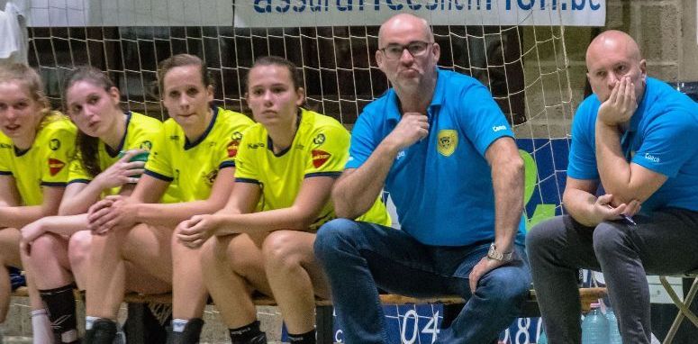 Coach Richard Curfs stopt bij Sint-Truiden