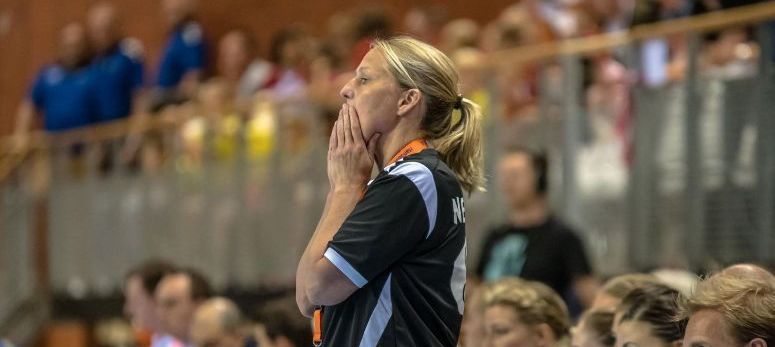 HELLE THOMSEN NEEMT ONTSLAG BIJ CSM BUCURESTI