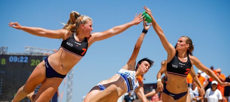 Internationale Handbal Federatie haalt bakzeil na bikinibroekjesgate