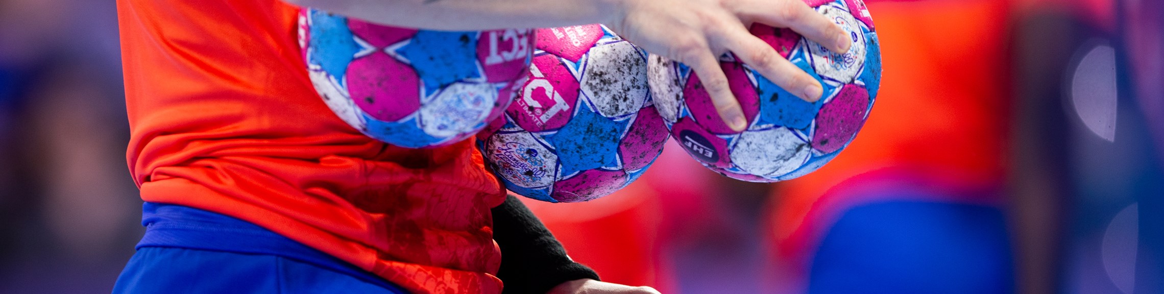 Handbal dames Kwiek starten seizoen met winst