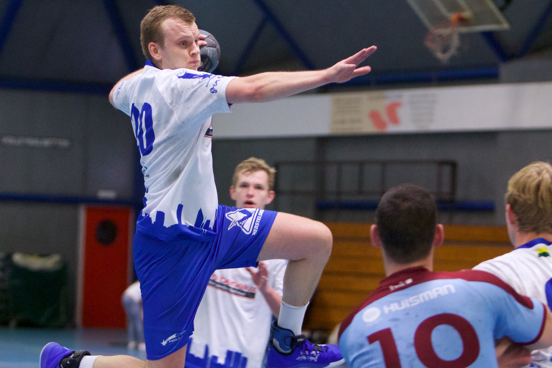 Ubbo Starrenburg verheugt zich met Hellas op competitie