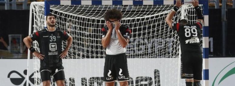 Waarom rode kaarten en penalty’s bij Denemarken en Egypte?